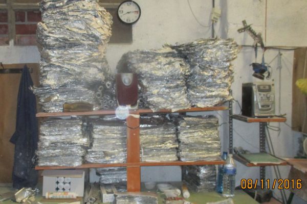Almacenamiento de papel de plata reciclado